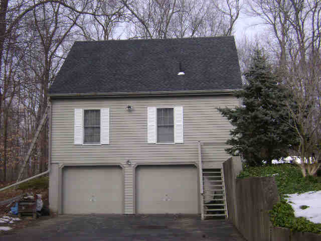 Building photograph for 24 ROCK LEDGE LN